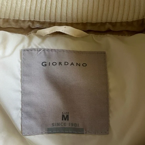 Giordano Long Puffer with Detachable hoodie and Fur trim- Medium - Picture 5 of 15